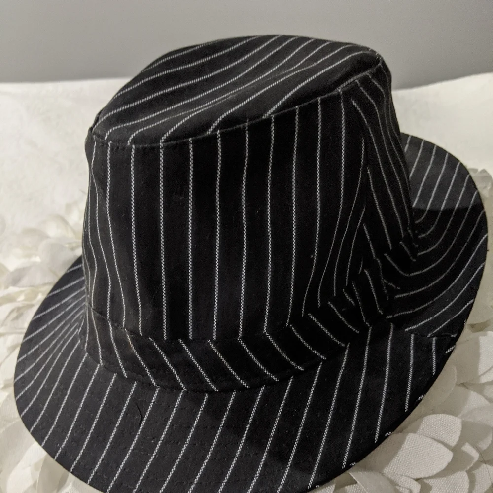 Vintage Black pinstripe Mobwife fedora - Picture 4 of 4